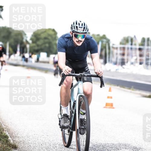 16.08.2026 - KN Förde Triathlon 2026 H.Heesch http://msf.ph/oto/9988570 16.08.2026 13:15:44 Radfahren 515, 569, 573, 587, 609 meine-sportfotos.de