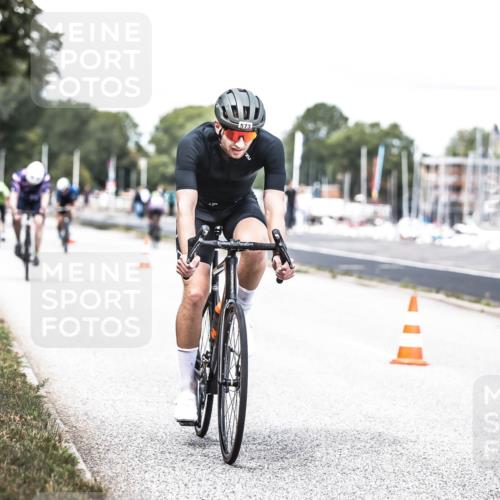 16.08.2026 - KN Förde Triathlon 2026 H.Heesch http://msf.ph/oto/9988583 16.08.2026 13:15:46 Radfahren 515, 569, 573, 587, 606, 609, 742 meine-sportfotos.de