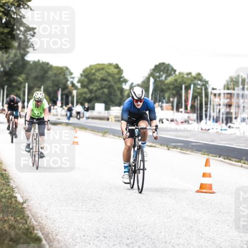 16.08.2026 - KN Förde Triathlon 2026 H.Heesch http://msf.ph/oto/9988603 16.08.2026 13:15:49 Radfahren 569, 587, 606, 742 meine-sportfotos.de