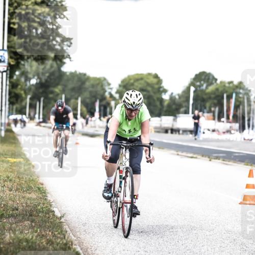 16.08.2026 - KN Förde Triathlon 2026 H.Heesch http://msf.ph/oto/9988610 16.08.2026 13:15:50 Radfahren 569, 587, 606, 742 meine-sportfotos.de