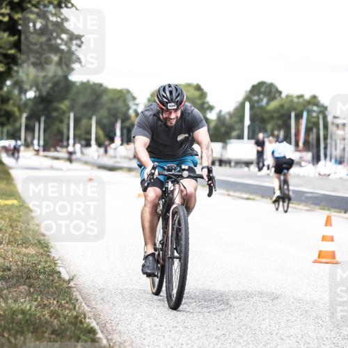 16.08.2026 - KN Förde Triathlon 2026 H.Heesch http://msf.ph/oto/9988620 16.08.2026 13:15:51 Radfahren 569, 606, 742 meine-sportfotos.de