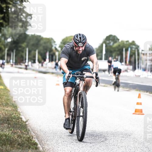 16.08.2026 - KN Förde Triathlon 2026 H.Heesch http://msf.ph/oto/9988622 16.08.2026 13:15:51 Radfahren 569, 606, 742 meine-sportfotos.de