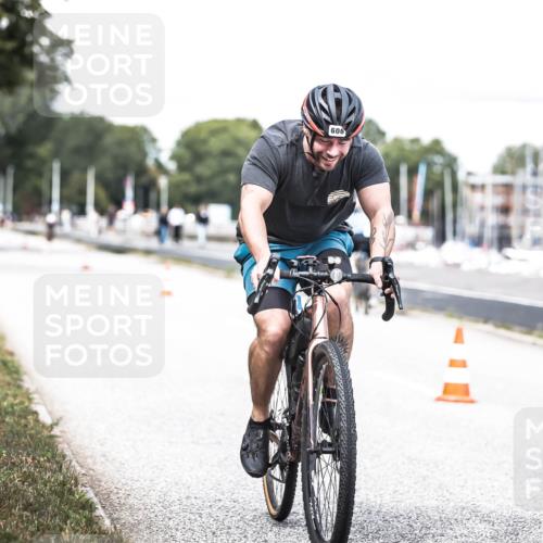 16.08.2026 - KN Förde Triathlon 2026 H.Heesch http://msf.ph/oto/9988626 16.08.2026 13:15:52 Radfahren 569, 606, 742 meine-sportfotos.de