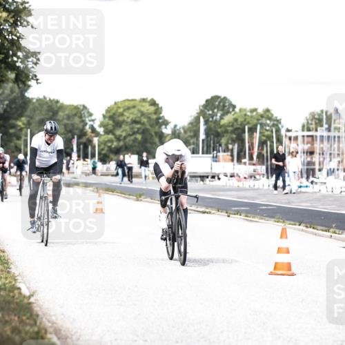 16.08.2026 - KN Förde Triathlon 2026 H.Heesch http://msf.ph/oto/9988631 16.08.2026 13:16:02 Radfahren 517, 525, 527, 551, 571, 734 meine-sportfotos.de