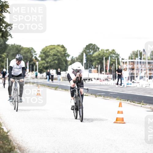 16.08.2026 - KN Förde Triathlon 2026 H.Heesch http://msf.ph/oto/9988633 16.08.2026 13:16:02 Radfahren 517, 525, 527, 551, 571, 734 meine-sportfotos.de