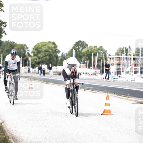 16.08.2026 - KN Förde Triathlon 2026 H.Heesch http://msf.ph/oto/9988635 16.08.2026 13:16:02 Radfahren 517, 525, 527, 551, 571, 734 meine-sportfotos.de