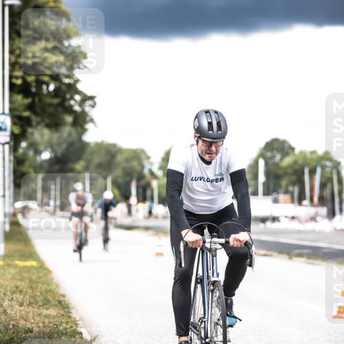 16.08.2026 - KN Förde Triathlon 2026 H.Heesch http://msf.ph/oto/9988646 16.08.2026 13:16:03 Radfahren 517, 525, 527, 571, 734 meine-sportfotos.de