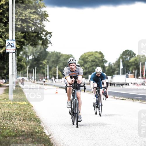 16.08.2026 - KN Förde Triathlon 2026 H.Heesch http://msf.ph/oto/9988650 16.08.2026 13:16:05 Radfahren 517, 525, 571, 734 meine-sportfotos.de