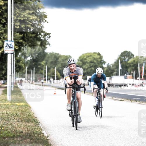 16.08.2026 - KN Förde Triathlon 2026 H.Heesch http://msf.ph/oto/9988651 16.08.2026 13:16:05 Radfahren 517, 525, 571, 734 meine-sportfotos.de