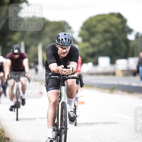 16.08.2026 - KN Förde Triathlon 2026 H.Heesch http://msf.ph/oto/9988665 16.08.2026 13:16:16 Radfahren 519, 535, 552, 567, 585, 727, 732, 738 meine-sportfotos.de