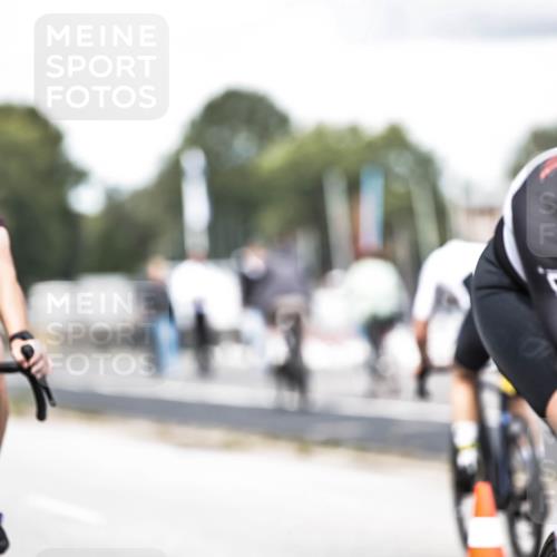 16.08.2026 - KN Förde Triathlon 2026 H.Heesch http://msf.ph/oto/9988679 16.08.2026 13:16:18 Radfahren 519, 520, 535, 552, 567, 585, 715, 717, 727, 732 meine-sportfotos.de