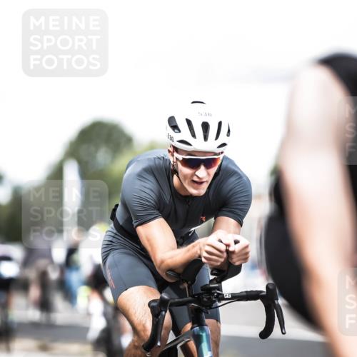 16.08.2026 - KN Förde Triathlon 2026 H.Heesch http://msf.ph/oto/9988691 16.08.2026 13:16:20 Radfahren 519, 520, 535, 552, 565, 567, 585, 715, 717, 727 meine-sportfotos.de