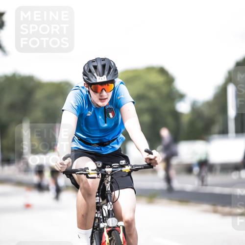 16.08.2026 - KN Förde Triathlon 2026 H.Heesch http://msf.ph/oto/9988698 16.08.2026 13:16:23 Radfahren 519, 520, 565, 611, 715, 717 meine-sportfotos.de