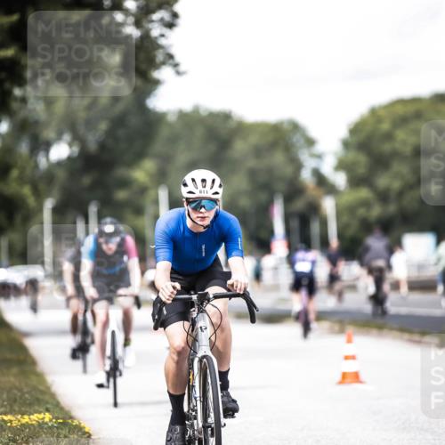 16.08.2026 - KN Förde Triathlon 2026 H.Heesch http://msf.ph/oto/9988714 16.08.2026 13:16:27 Radfahren 545, 565, 611, 725 meine-sportfotos.de