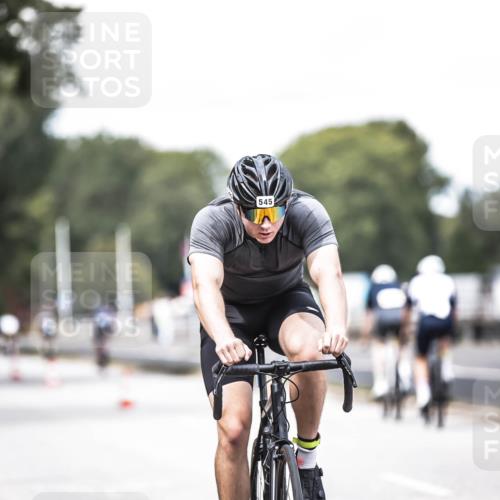 16.08.2026 - KN Förde Triathlon 2026 H.Heesch http://msf.ph/oto/9988730 16.08.2026 13:16:30 Radfahren 545, 579, 611, 725 meine-sportfotos.de