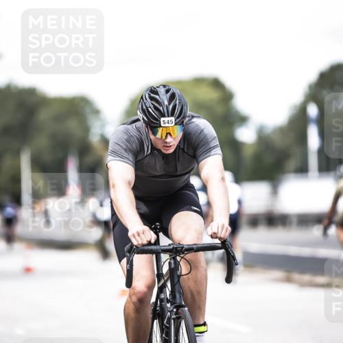 16.08.2026 - KN Förde Triathlon 2026 H.Heesch http://msf.ph/oto/9988733 16.08.2026 13:16:30 Radfahren 545, 579, 611, 725 meine-sportfotos.de