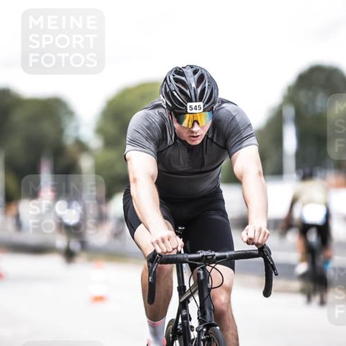 16.08.2026 - KN Förde Triathlon 2026 H.Heesch http://msf.ph/oto/9988736 16.08.2026 13:16:30 Radfahren 545, 579, 611, 725 meine-sportfotos.de
