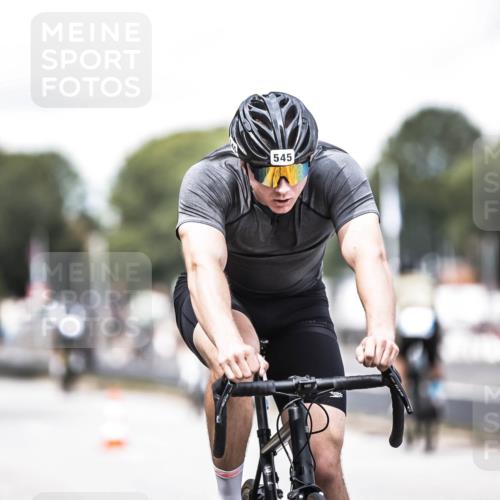 16.08.2026 - KN Förde Triathlon 2026 H.Heesch http://msf.ph/oto/9988737 16.08.2026 13:16:30 Radfahren 545, 579, 611, 725 meine-sportfotos.de