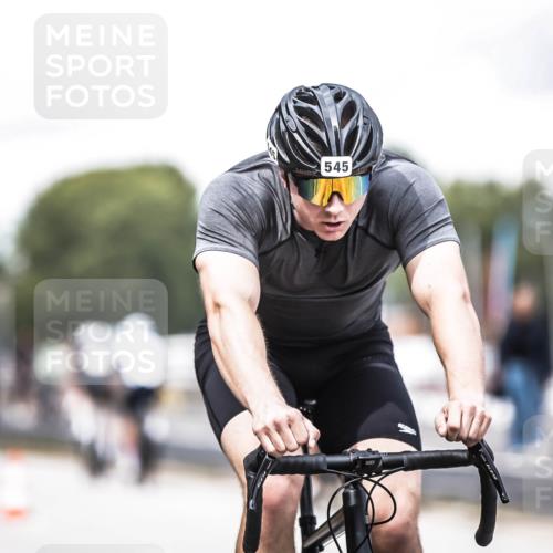 16.08.2026 - KN Förde Triathlon 2026 H.Heesch http://msf.ph/oto/9988740 16.08.2026 13:16:31 Radfahren 545, 579, 611, 725 meine-sportfotos.de