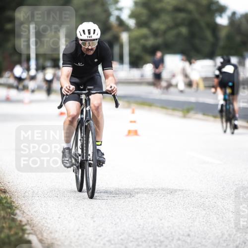 16.08.2026 - KN Förde Triathlon 2026 H.Heesch http://msf.ph/oto/9988743 16.08.2026 13:16:38 Radfahren 740 meine-sportfotos.de