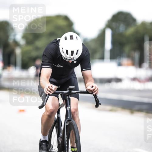 16.08.2026 - KN Förde Triathlon 2026 H.Heesch http://msf.ph/oto/9988757 16.08.2026 13:16:38 Radfahren 740 meine-sportfotos.de