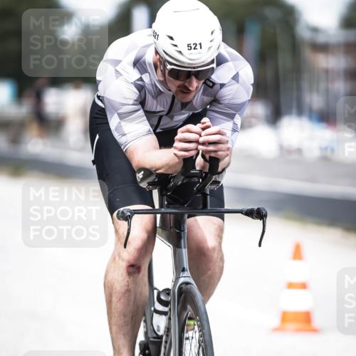 16.08.2026 - KN Förde Triathlon 2026 H.Heesch http://msf.ph/oto/9988781 16.08.2026 13:16:49 Radfahren 543, 561, 710, 713, 714 meine-sportfotos.de