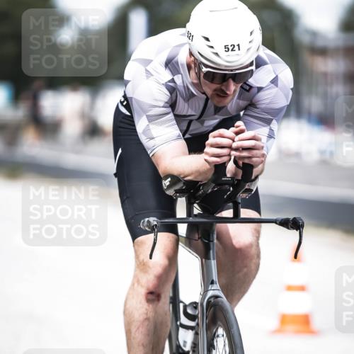 16.08.2026 - KN Förde Triathlon 2026 H.Heesch http://msf.ph/oto/9988782 16.08.2026 13:16:49 Radfahren 543, 561, 710, 713, 714 meine-sportfotos.de