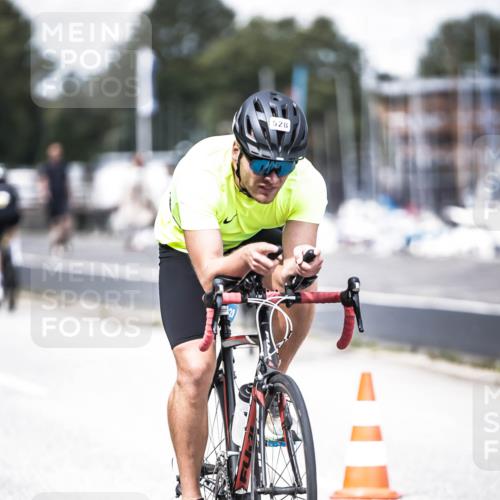 16.08.2026 - KN Förde Triathlon 2026 H.Heesch http://msf.ph/oto/9988808 16.08.2026 13:16:54 Radfahren 543, 546, 561, 583, 724 meine-sportfotos.de