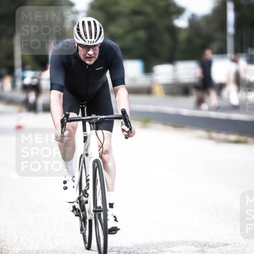 16.08.2026 - KN Förde Triathlon 2026 H.Heesch http://msf.ph/oto/9988836 16.08.2026 13:16:58 Radfahren 546, 583, 724 meine-sportfotos.de