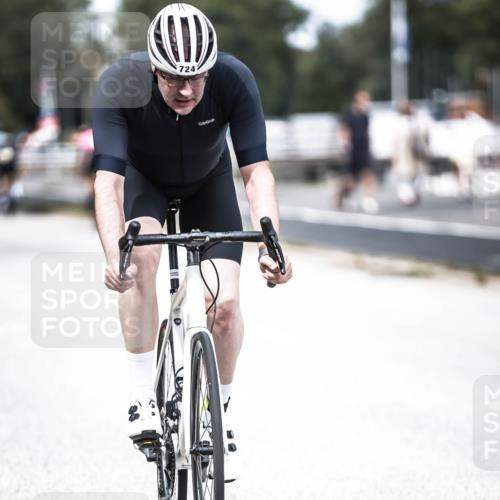 16.08.2026 - KN Förde Triathlon 2026 H.Heesch http://msf.ph/oto/9988840 16.08.2026 13:16:58 Radfahren 546, 583, 724 meine-sportfotos.de