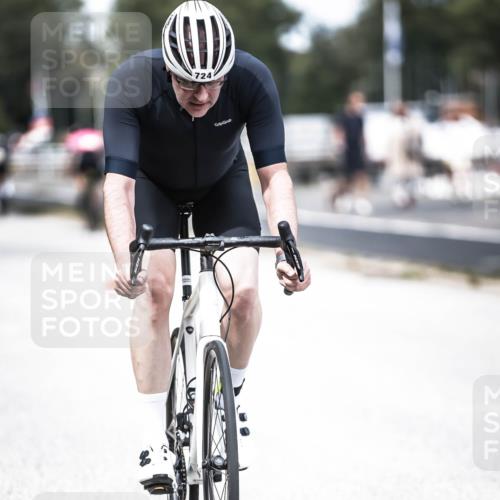 16.08.2026 - KN Förde Triathlon 2026 H.Heesch http://msf.ph/oto/9988841 16.08.2026 13:16:58 Radfahren 546, 583, 724 meine-sportfotos.de