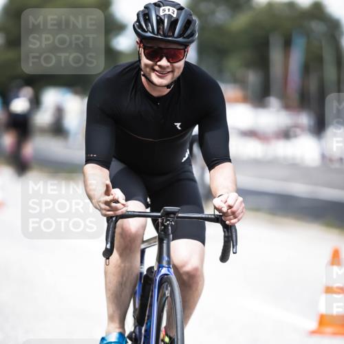 16.08.2026 - KN Förde Triathlon 2026 H.Heesch http://msf.ph/oto/9988861 16.08.2026 13:17:15 Radfahren 707, 743 meine-sportfotos.de