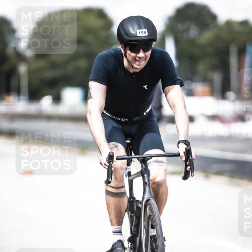 16.08.2026 - KN Förde Triathlon 2026 H.Heesch http://msf.ph/oto/9988893 16.08.2026 13:17:33 Radfahren 196, 594, 610, 723 meine-sportfotos.de