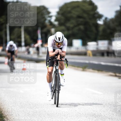 16.08.2026 - KN Förde Triathlon 2026 H.Heesch http://msf.ph/oto/9988950 16.08.2026 13:18:09 Radfahren 720, 732, 738 meine-sportfotos.de
