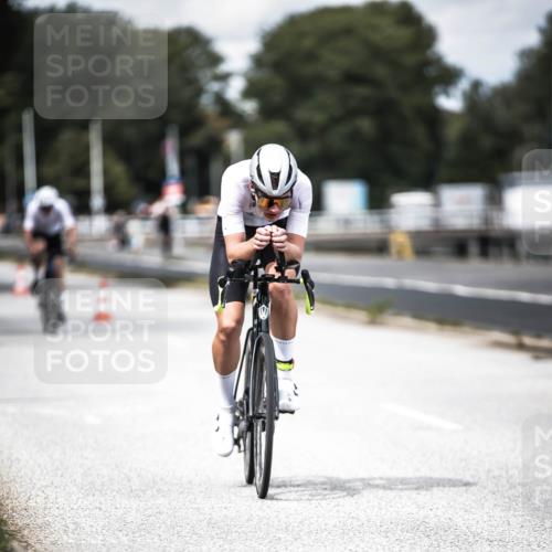 16.08.2026 - KN Förde Triathlon 2026 H.Heesch http://msf.ph/oto/9988951 16.08.2026 13:18:09 Radfahren 720, 732, 738 meine-sportfotos.de