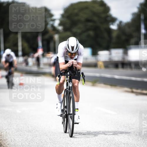 16.08.2026 - KN Förde Triathlon 2026 H.Heesch http://msf.ph/oto/9988953 16.08.2026 13:18:09 Radfahren 720, 732, 738 meine-sportfotos.de