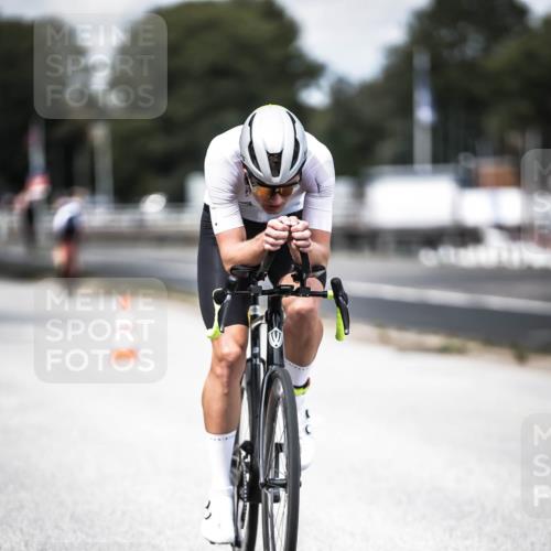 16.08.2026 - KN Förde Triathlon 2026 H.Heesch http://msf.ph/oto/9988960 16.08.2026 13:18:09 Radfahren 720, 732, 738 meine-sportfotos.de