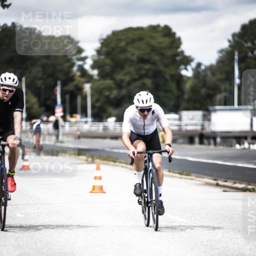 16.08.2026 - KN Förde Triathlon 2026 H.Heesch http://msf.ph/oto/9988970 16.08.2026 13:18:11 Radfahren 720, 732, 738 meine-sportfotos.de