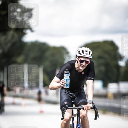 16.08.2026 - KN Förde Triathlon 2026 H.Heesch http://msf.ph/oto/9988977 16.08.2026 13:18:12 Radfahren 557, 720, 732, 738 meine-sportfotos.de