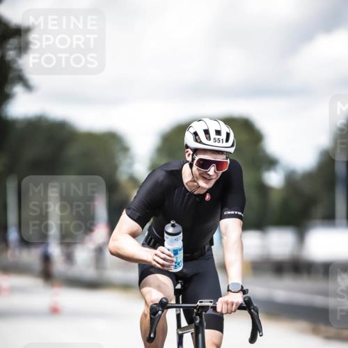16.08.2026 - KN Förde Triathlon 2026 H.Heesch http://msf.ph/oto/9988980 16.08.2026 13:18:12 Radfahren 557, 720, 732, 738 meine-sportfotos.de