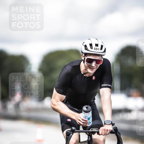 16.08.2026 - KN Förde Triathlon 2026 H.Heesch http://msf.ph/oto/9988984 16.08.2026 13:18:12 Radfahren 557, 720, 732, 738 meine-sportfotos.de