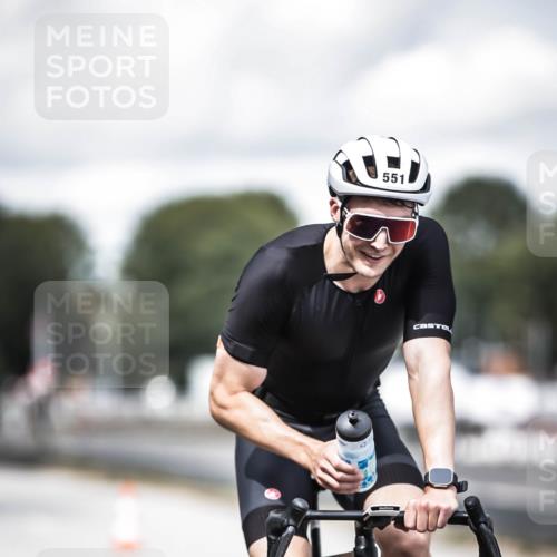 16.08.2026 - KN Förde Triathlon 2026 H.Heesch http://msf.ph/oto/9988985 16.08.2026 13:18:12 Radfahren 557, 720, 732, 738 meine-sportfotos.de