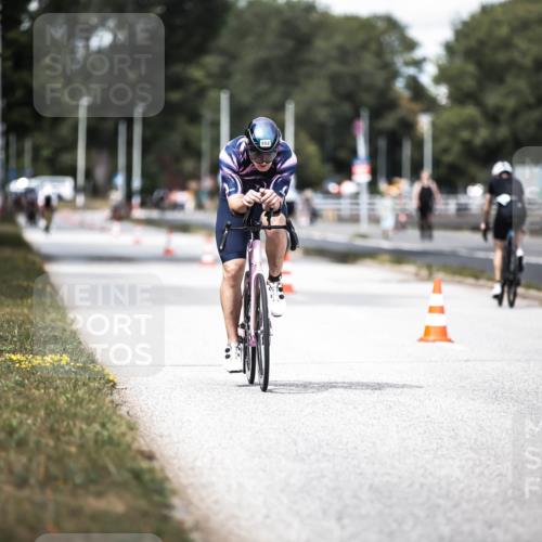 16.08.2026 - KN Förde Triathlon 2026 H.Heesch http://msf.ph/oto/9989027 16.08.2026 13:18:25 Radfahren 590, 602, 607, 702 meine-sportfotos.de