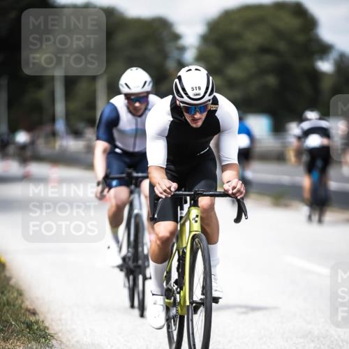 16.08.2026 - KN Förde Triathlon 2026 H.Heesch http://msf.ph/oto/9989043 16.08.2026 13:18:37 Radfahren 547, 592 meine-sportfotos.de