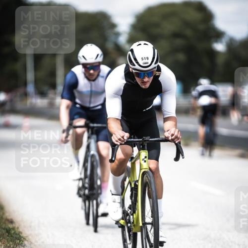 16.08.2026 - KN Förde Triathlon 2026 H.Heesch http://msf.ph/oto/9989045 16.08.2026 13:18:37 Radfahren 547, 592 meine-sportfotos.de