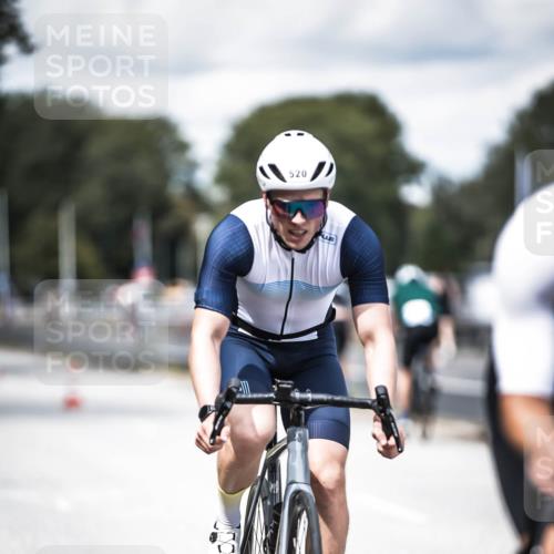 16.08.2026 - KN Förde Triathlon 2026 H.Heesch http://msf.ph/oto/9989049 16.08.2026 13:18:38 Radfahren 547, 559, 592 meine-sportfotos.de