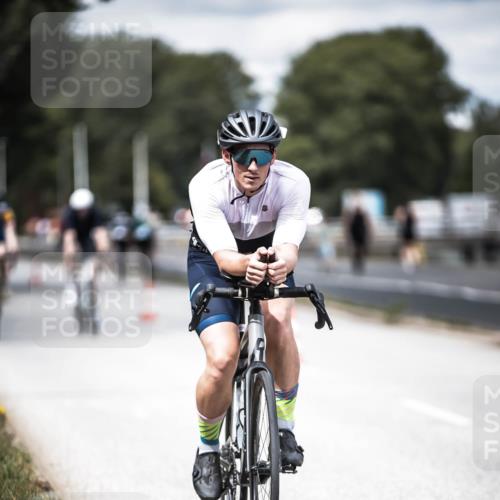 16.08.2026 - KN Förde Triathlon 2026 H.Heesch http://msf.ph/oto/9989073 16.08.2026 13:18:43 Radfahren 559, 566, 592, 597, 603, 609, 715, 718 meine-sportfotos.de