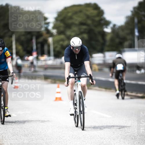 16.08.2026 - KN Förde Triathlon 2026 H.Heesch http://msf.ph/oto/9989082 16.08.2026 13:18:46 Radfahren 559, 566, 597, 603, 609, 715, 718 meine-sportfotos.de