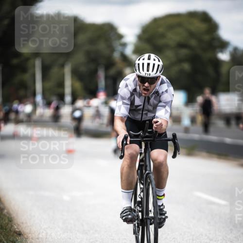 16.08.2026 - KN Förde Triathlon 2026 H.Heesch http://msf.ph/oto/9989097 16.08.2026 13:18:51 Radfahren 565, 609, 704 meine-sportfotos.de