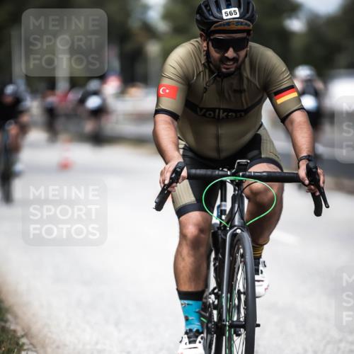16.08.2026 - KN Förde Triathlon 2026 H.Heesch http://msf.ph/oto/9989124 16.08.2026 13:18:55 Radfahren 565, 704, 719, 725 meine-sportfotos.de